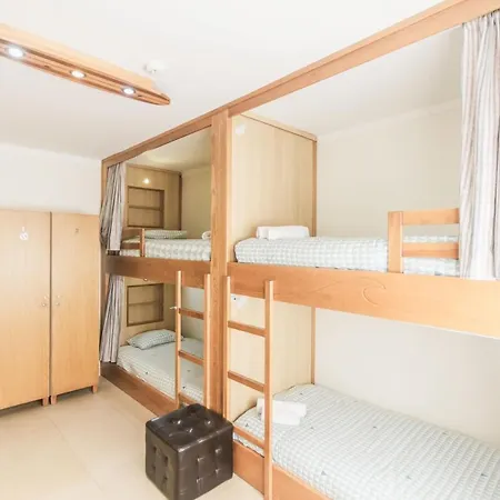 Peniche Surfcamp * Baleal