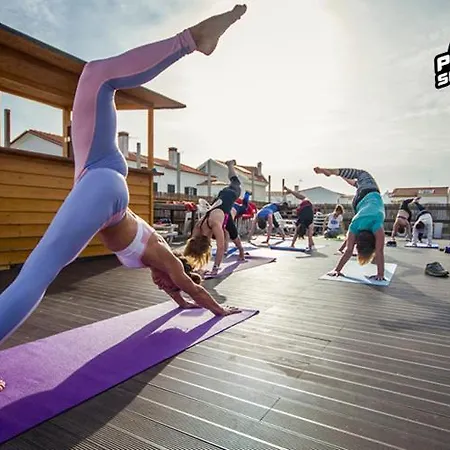 Vandrerhjem Peniche Surfcamp