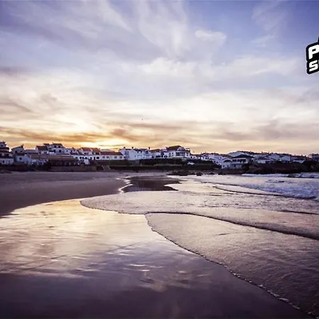 Vandrerhjem Peniche Surfcamp Baleal